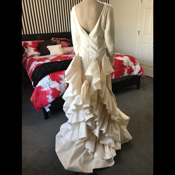 Carolina Herrera Dresses & Skirts - Carolina Herrera Vintage Silk Wedding Gown